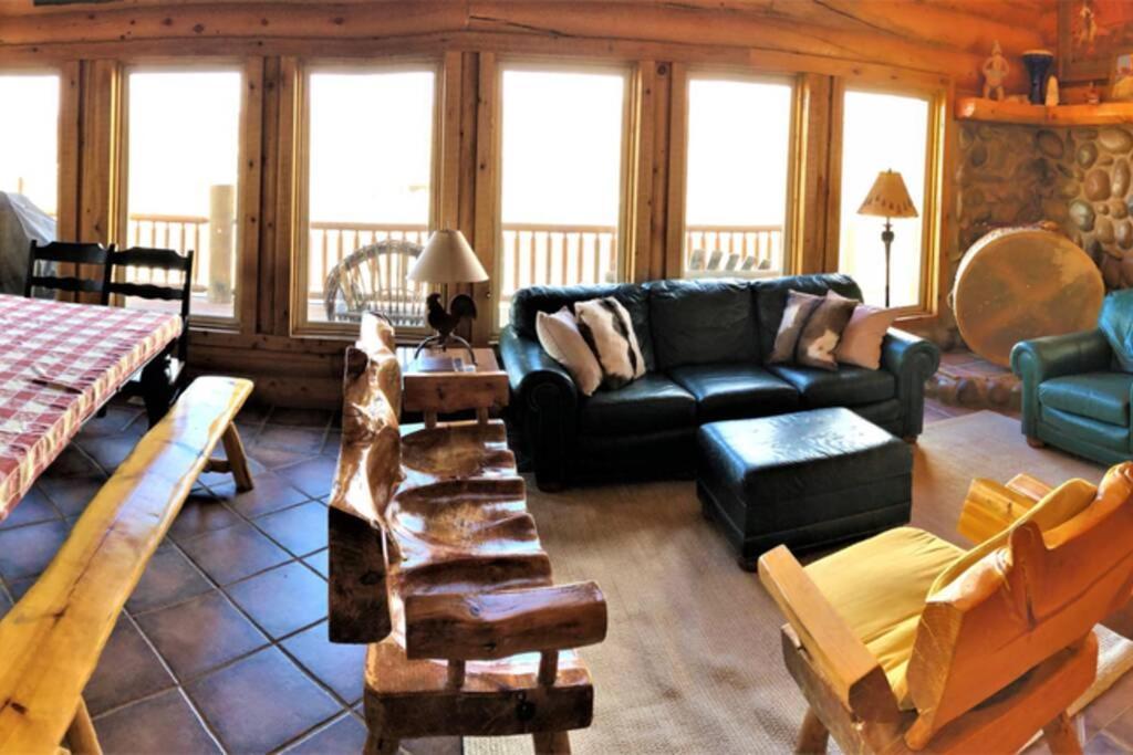 Red Rock Ranch Log Cabin: Large, Fully Furnished Escalante Eksteriør bilde